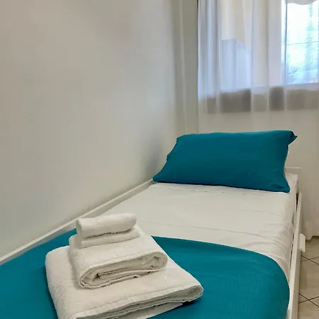 Casita Feliz